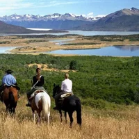 Día en el Rancho Nibepo Aike y Cabalgata desde El Calafate