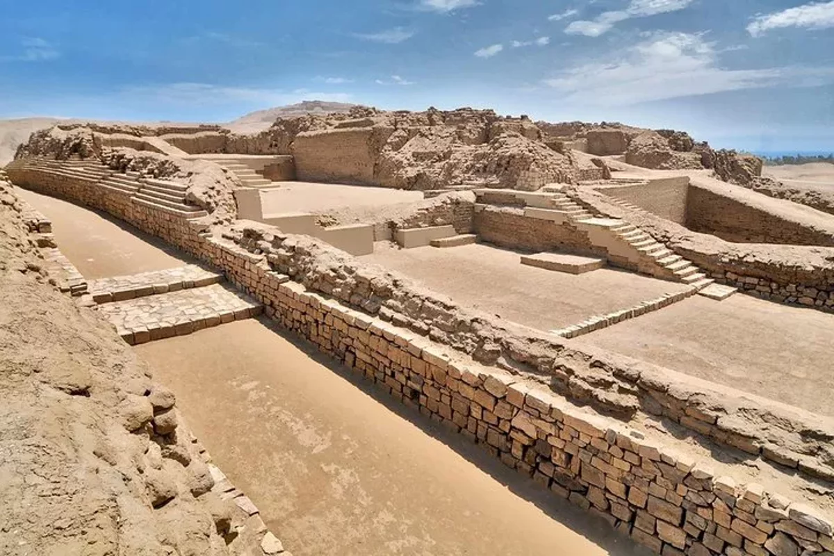 Tour de Medio Día por Barranco y el Templo de Pachacamac