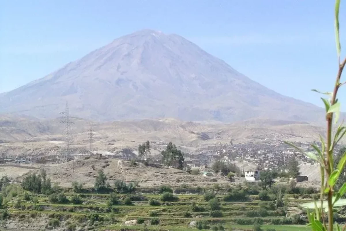 Campo de Arequipa, Molino de Sabandia y Mansión del Fundador