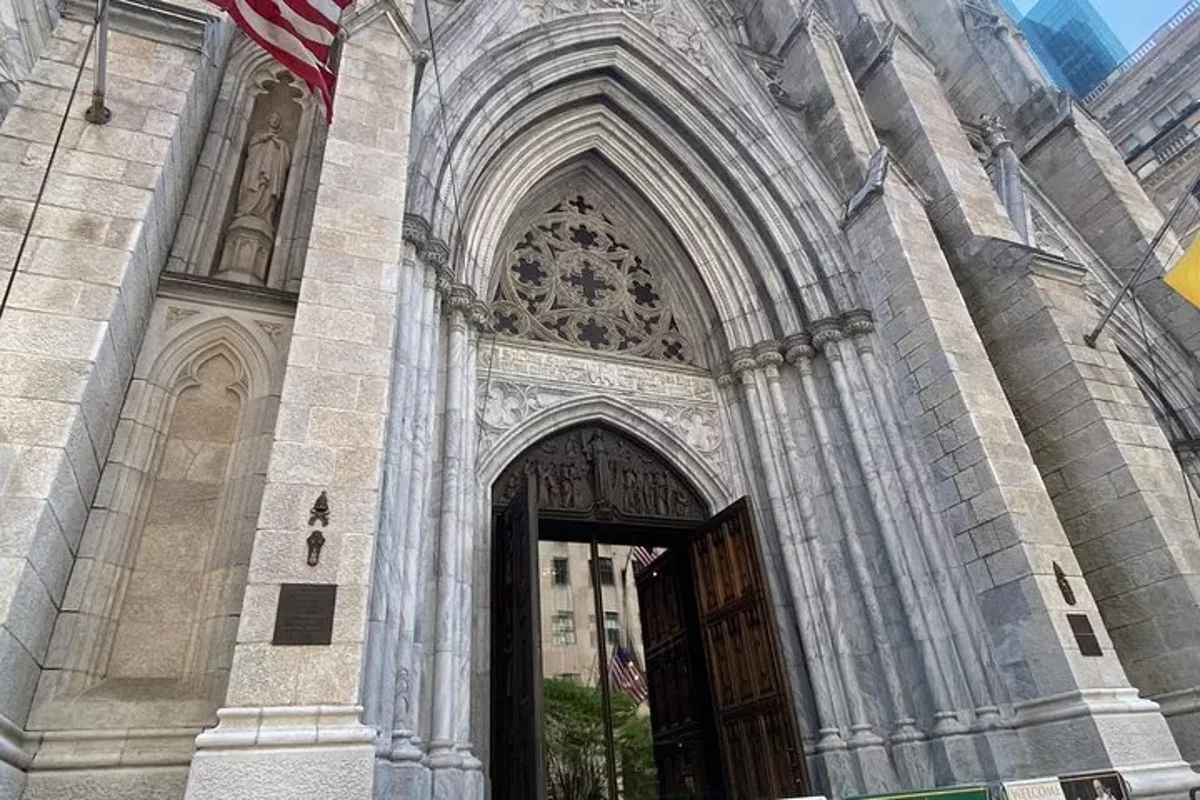 St Patrick's Cathedral Offizielle Tour (Gruppentouren)