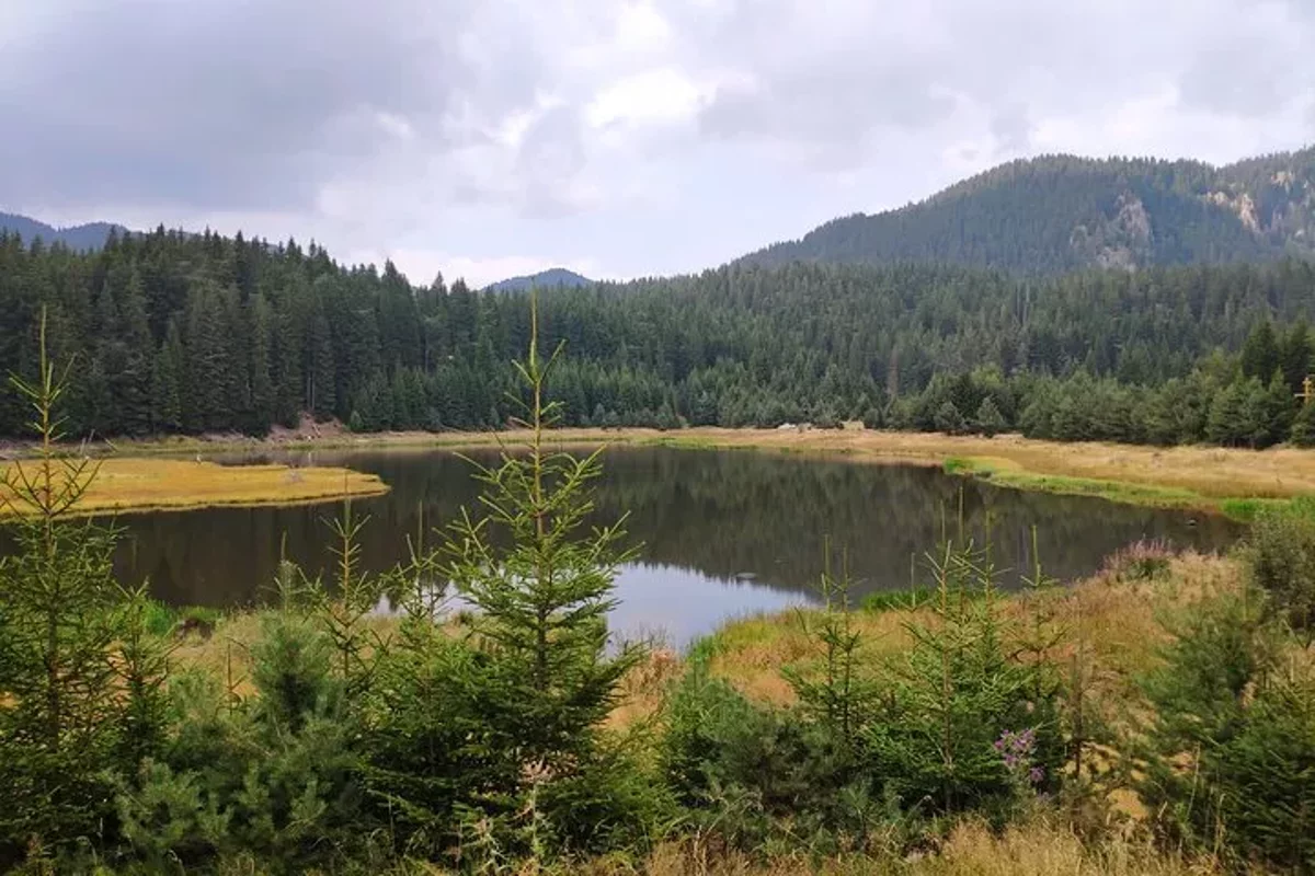 Randonnée Autoguidée des Lacs de Smolyan