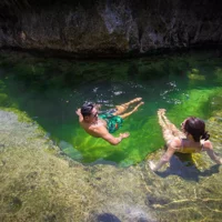 Nusa Penida: Full-Day Private Kelingking and West Beach Tour from Bali