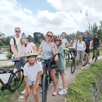 סיור רכיבה על אופניים במורד הכפר בבאלי - Ubud
