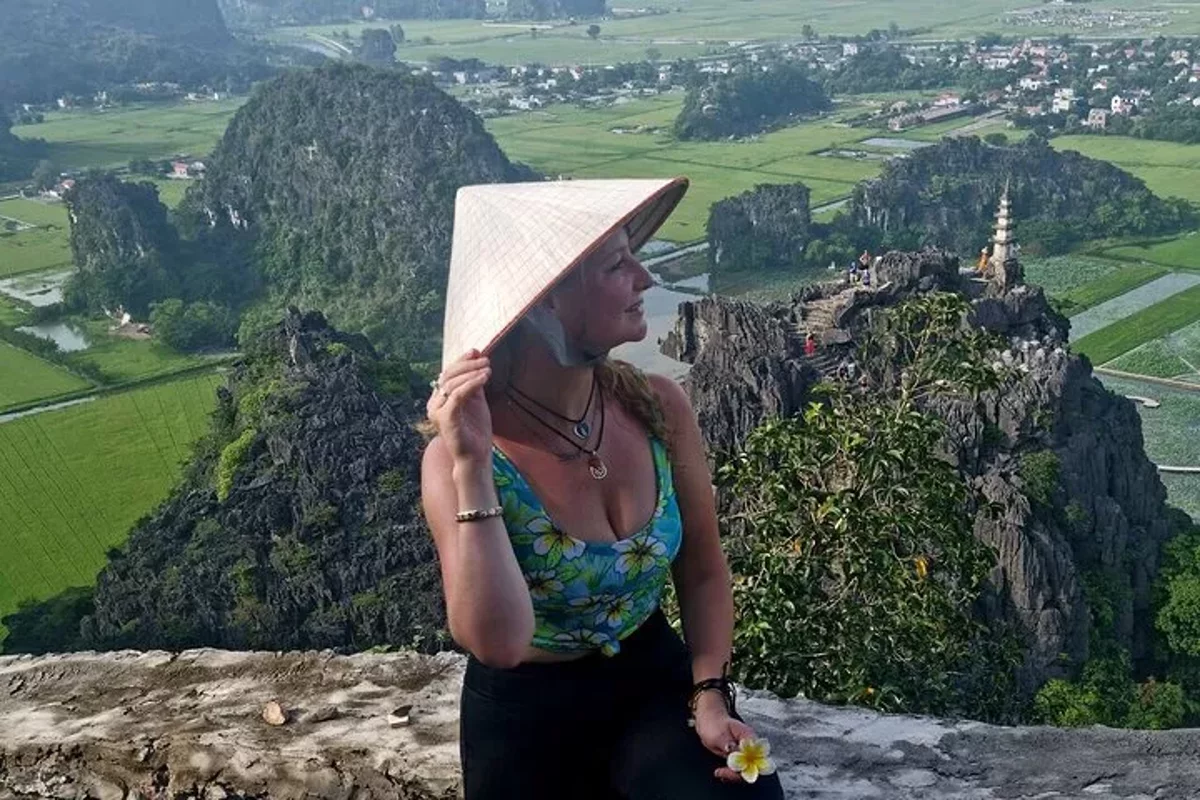 De Hanoi a Ninh Binh: Tour de un día por Bai Dinh, Trang An y Mua Cave