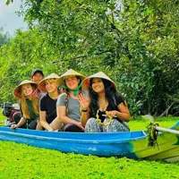 Der Mekong: Vom Flussleben in die wilde Flusslandschaft