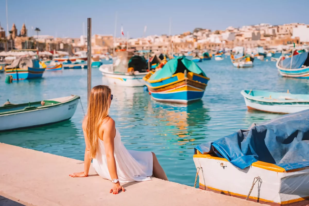 Marsaxlokk: Pueblo Pesquero y Mercado Dominical, La Gruta Azul y Paseo por Qrendi (Medio Día)