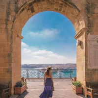 סיור מודרך יום שלם ב-Valletta בצרפתית (כולל ארוחת צהריים)
