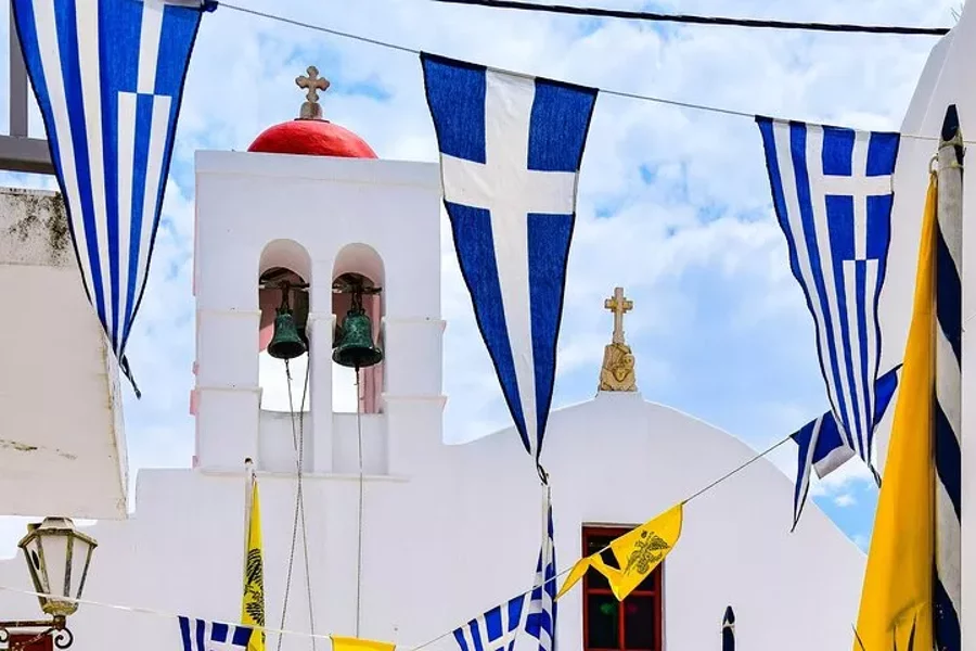 Mykonos Private Island Tour with Transfers and Greek Meal