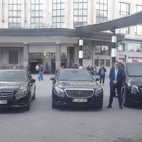 Transfer Privado de ZeeBrugge o Brujas a Amberes en Coche de Lujo