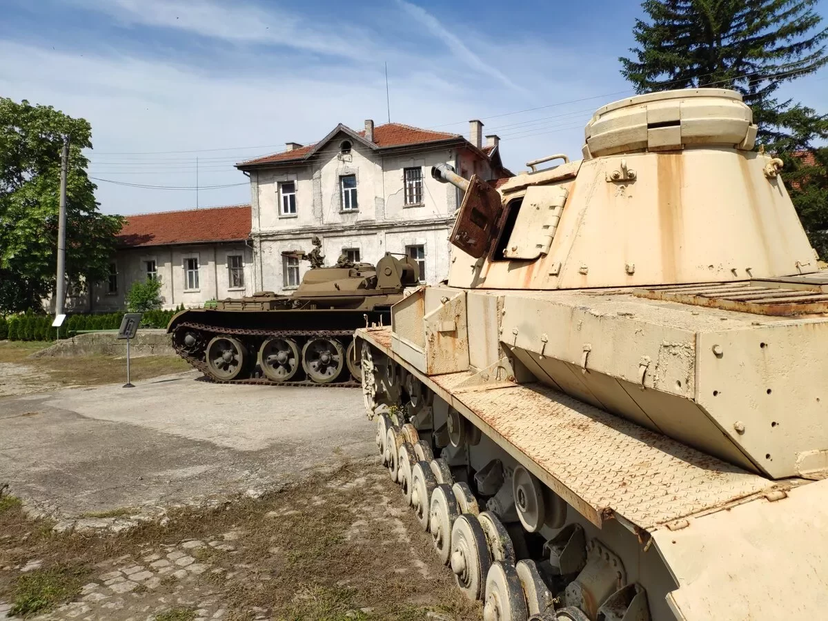 Visite du Musée de la Gloire Militaire + billet