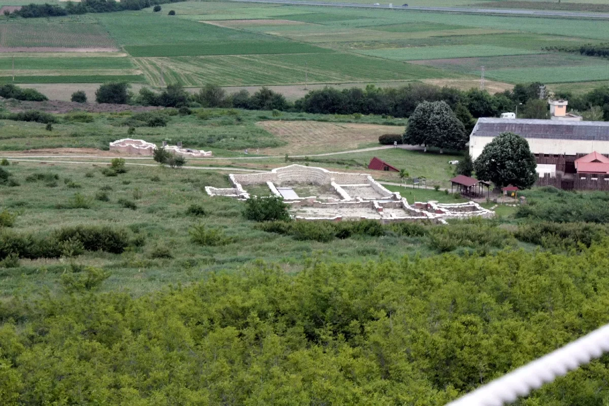 Veliki Preslav Festung Self-Guided